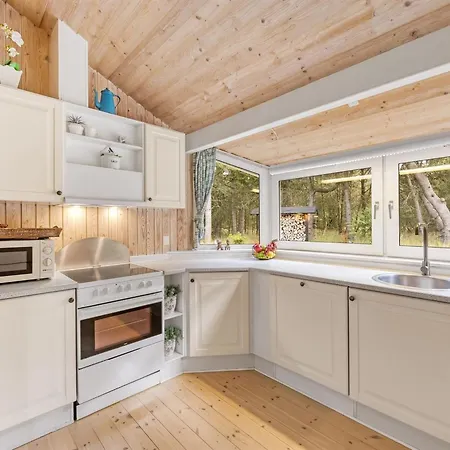 Holiday home Friederike - 300m From The Sea By Interhome