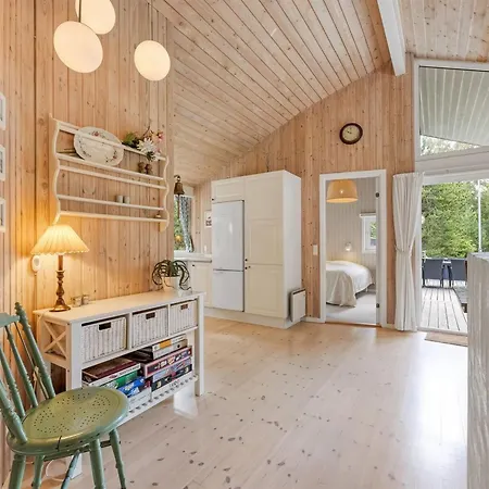Friederike - 300m From The Sea By Interhome